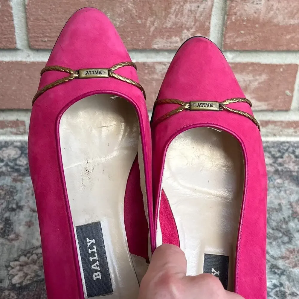 Vtg BALLY Megan II / Women's 8 M / Hot Pink Suede Flats Gold Logo Italy